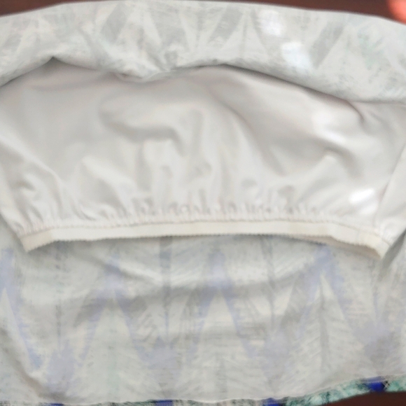 SALE: EleVen by Venus Williams Print Fitted Tank Top, Medium - Picture 7 of 10